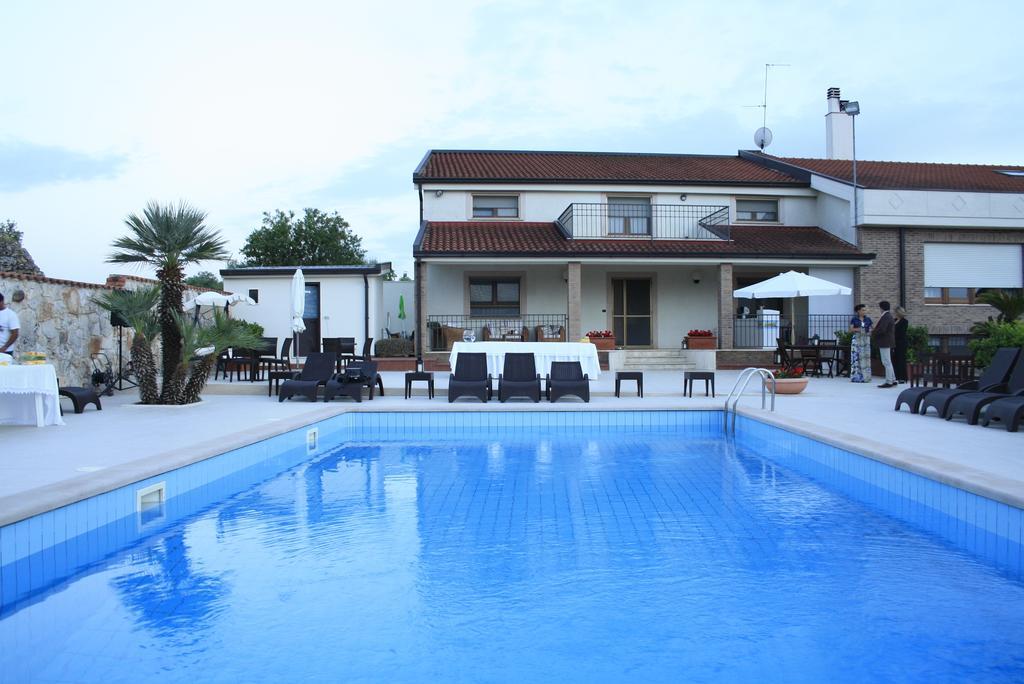 Villa Genny Altamura Exterior foto